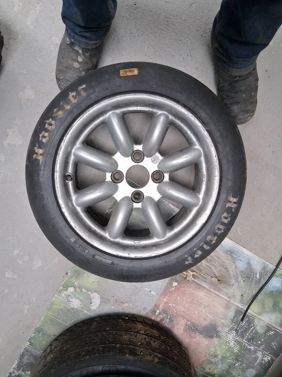 Wheels and tyres - Image 2