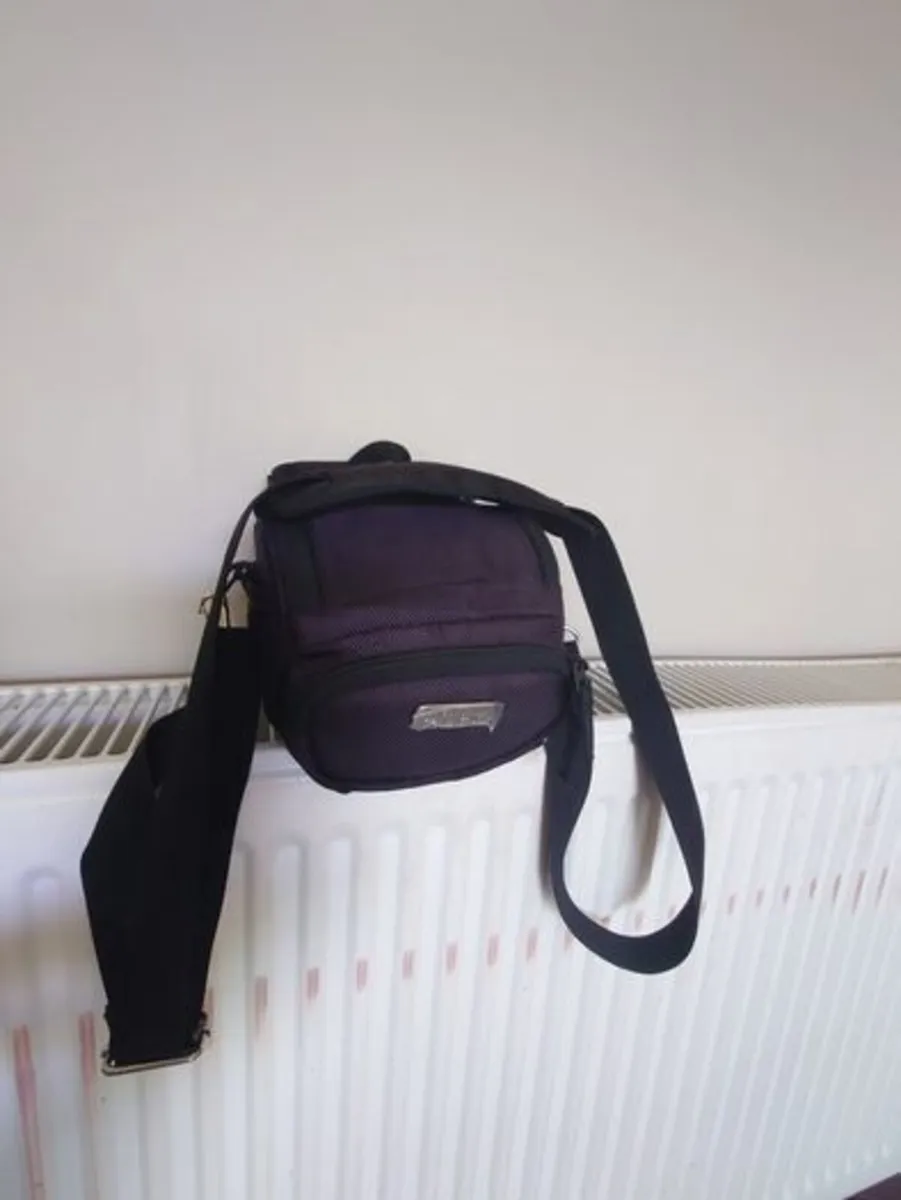 Canon PowerShot camera bag - Image 1