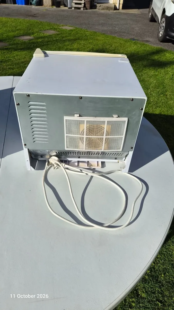 Mini Fridge - Image 2