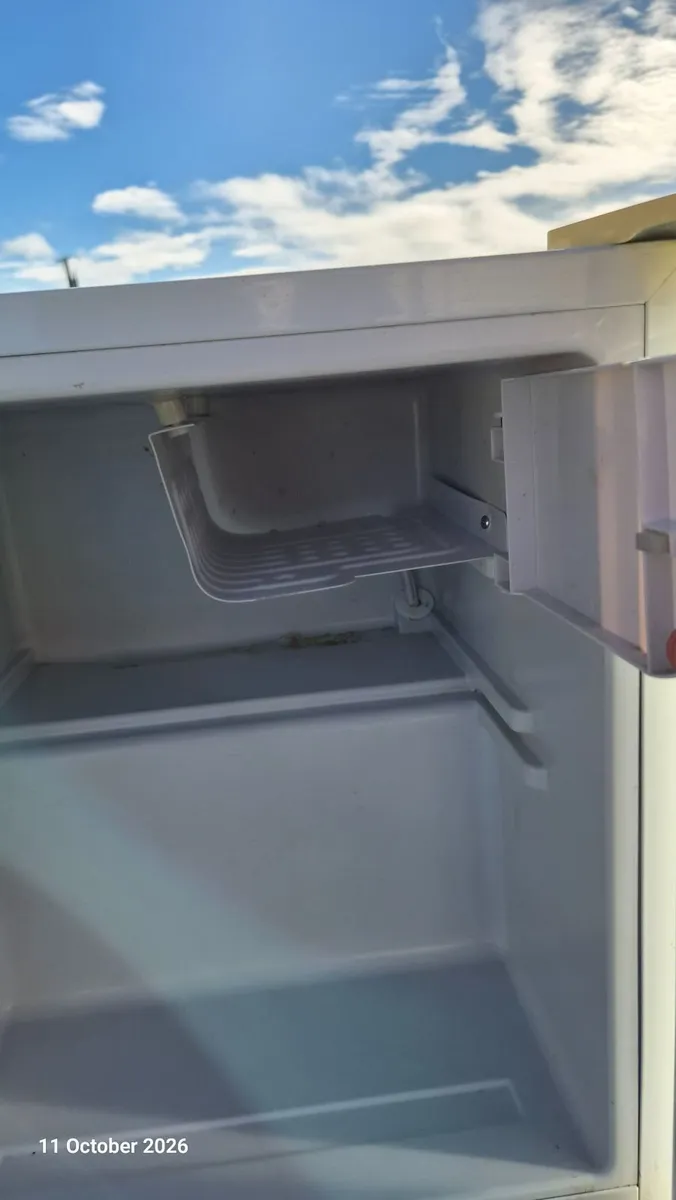 Mini Fridge - Image 1