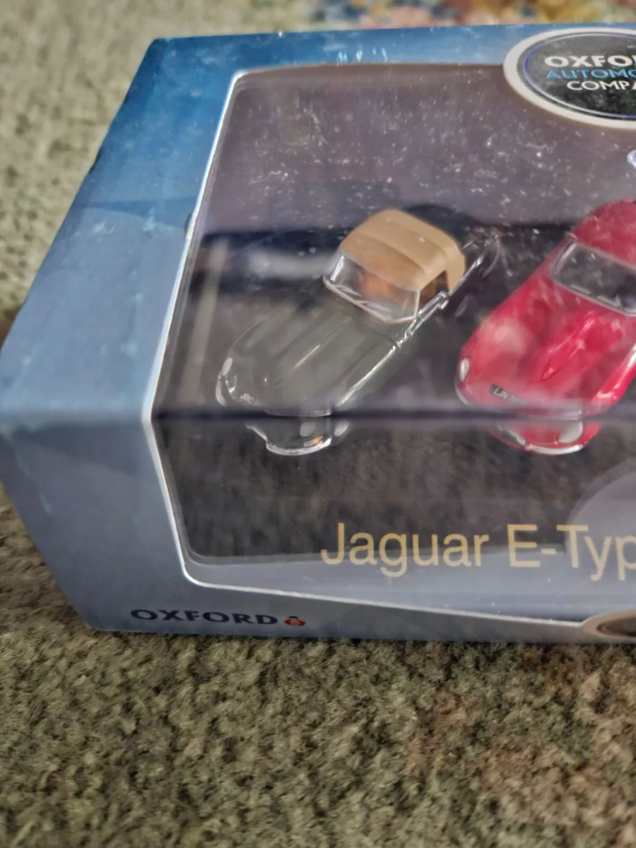 Corgi Oxford Die-cast Jaguar Car Set - Image 3