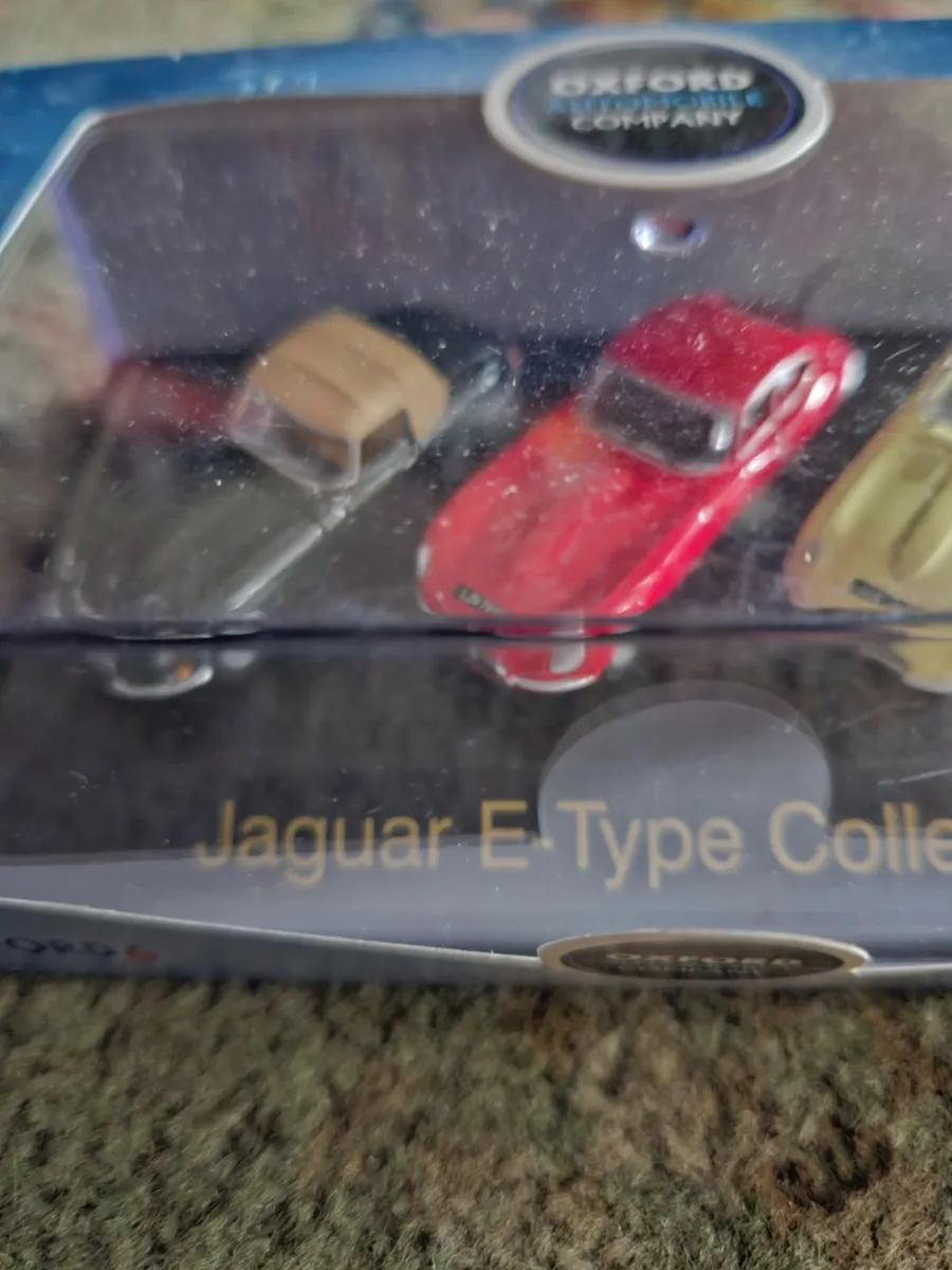 Corgi Oxford Die-cast Jaguar Car Set - Image 4