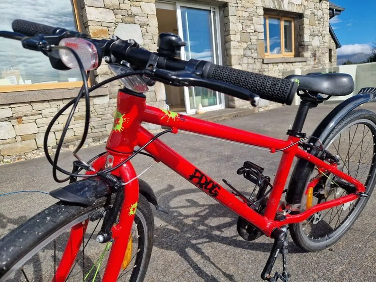 Frog bike 62cm 24inch 8 speed +2 new tyres - Image 3