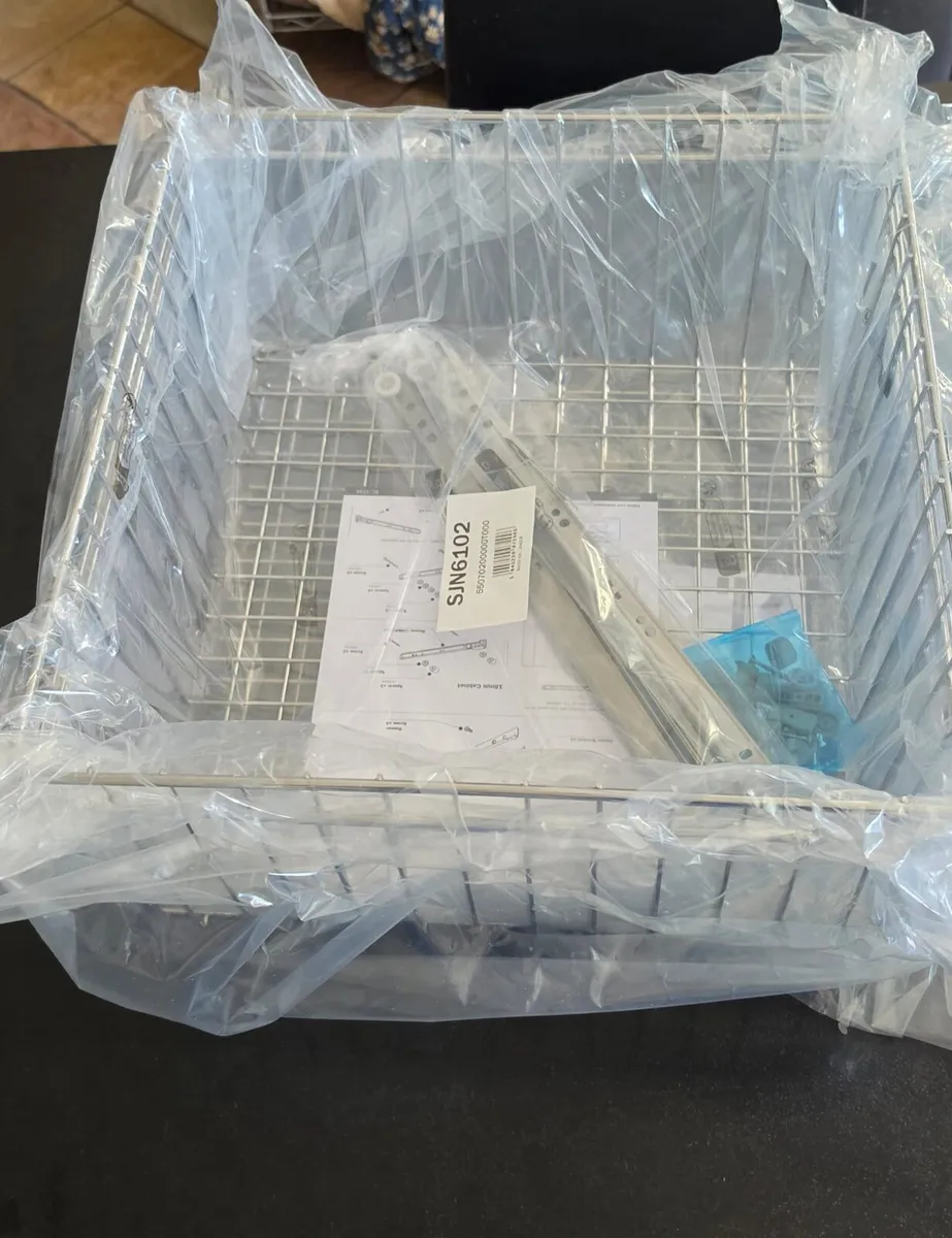 Kitchen 500mm Pull Forward Baskets Pack 2 New - Image 4