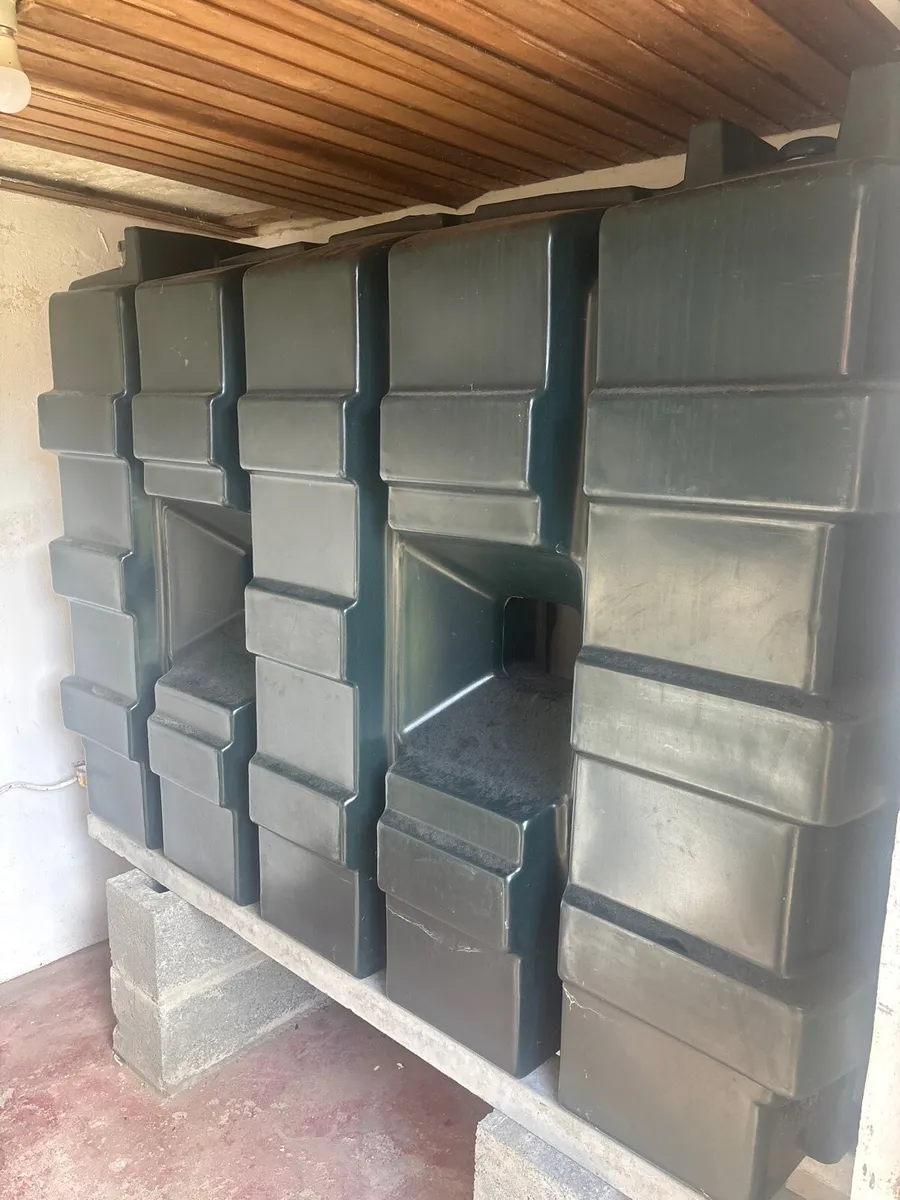 Oil tank 900L