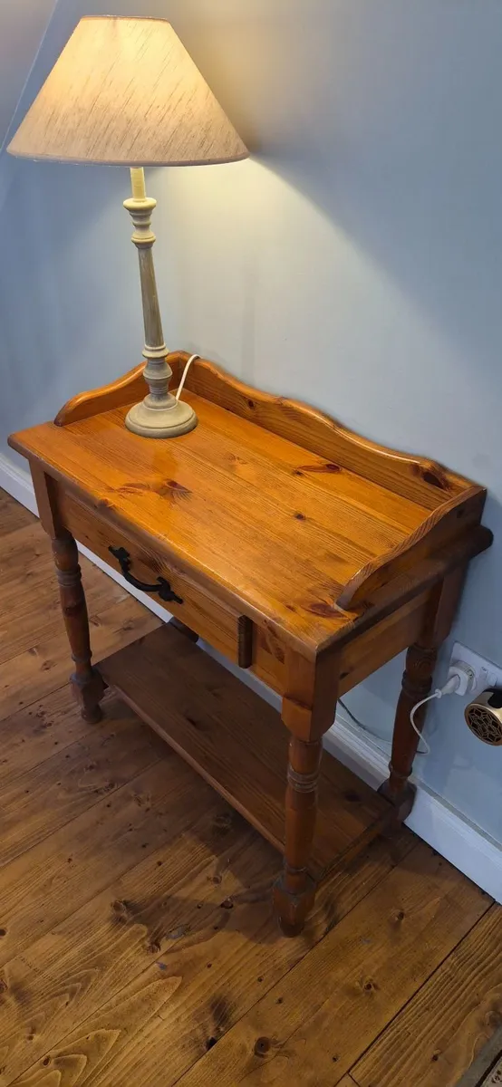 Console Table - Image 1