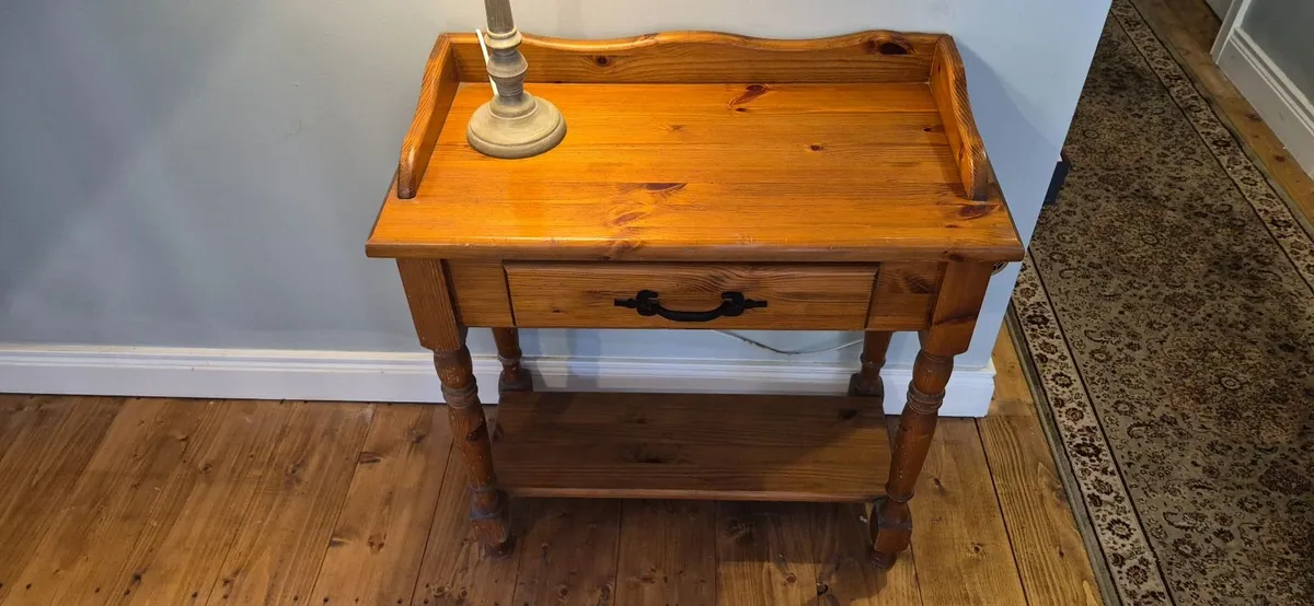 Console Table - Image 2