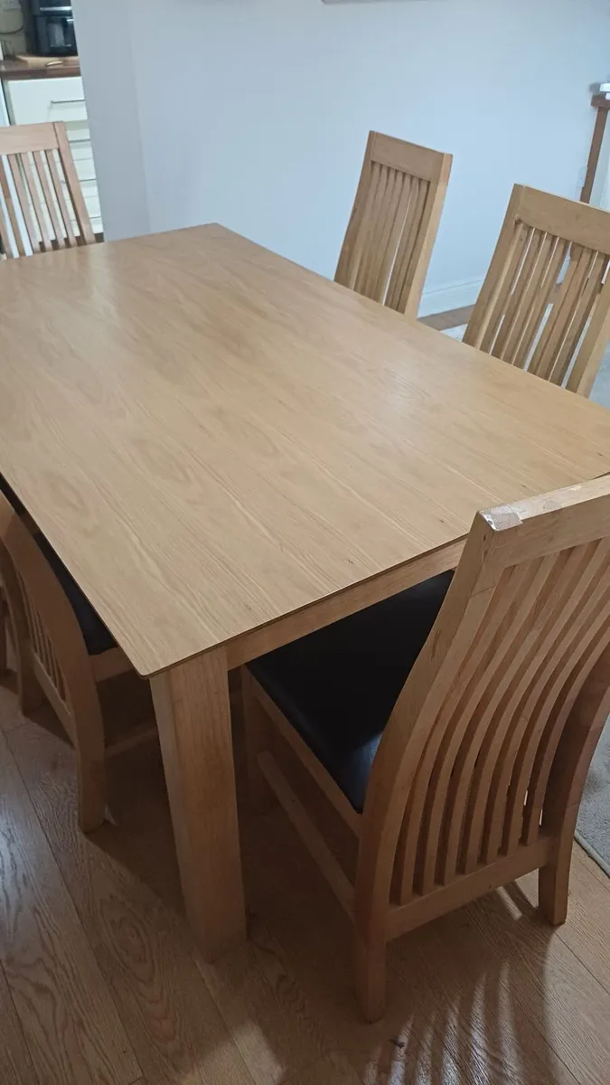 Table and Chairs - Image 1