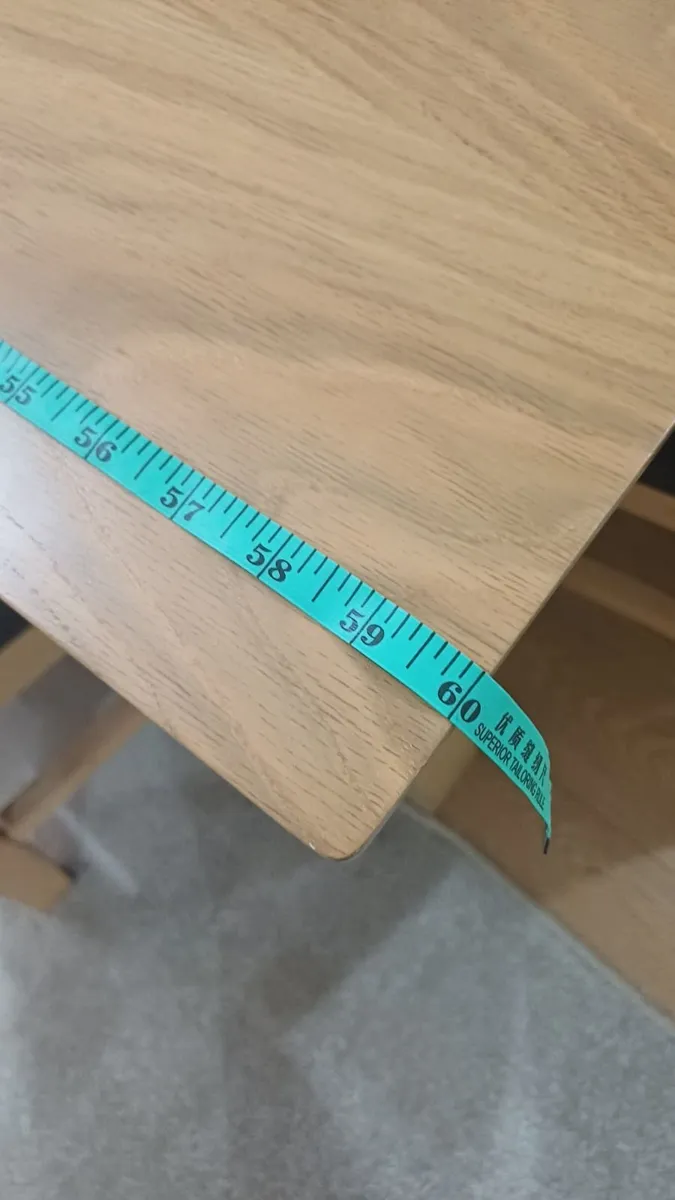 Table and Chairs - Image 4