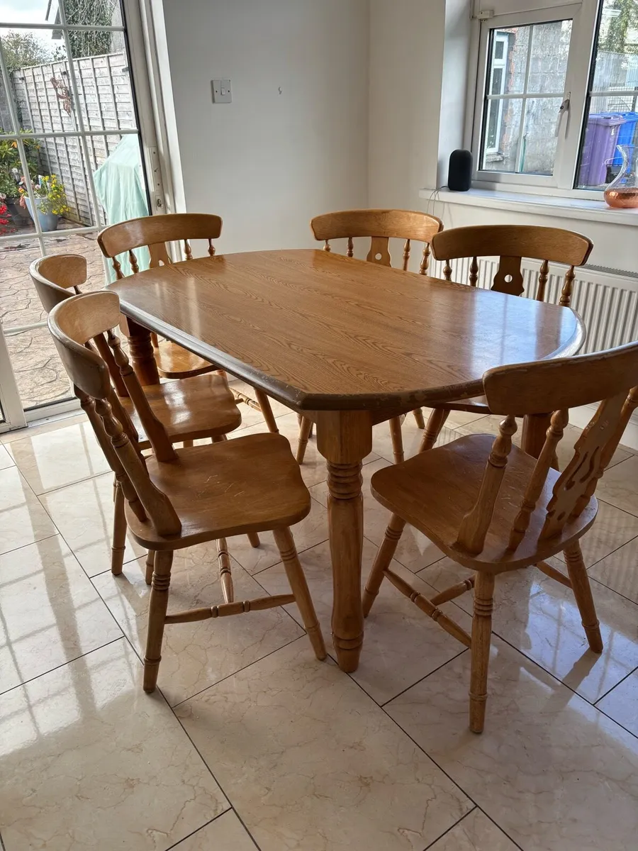 Kitchen table & 6 chairs - Image 2
