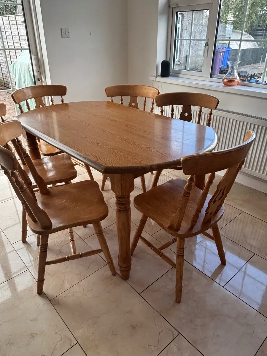 Kitchen table & 6 chairs - Image 4