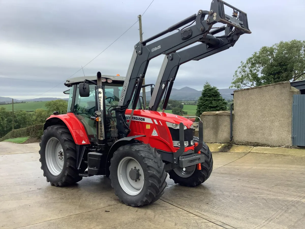 2014 MF 7614 - Image 1