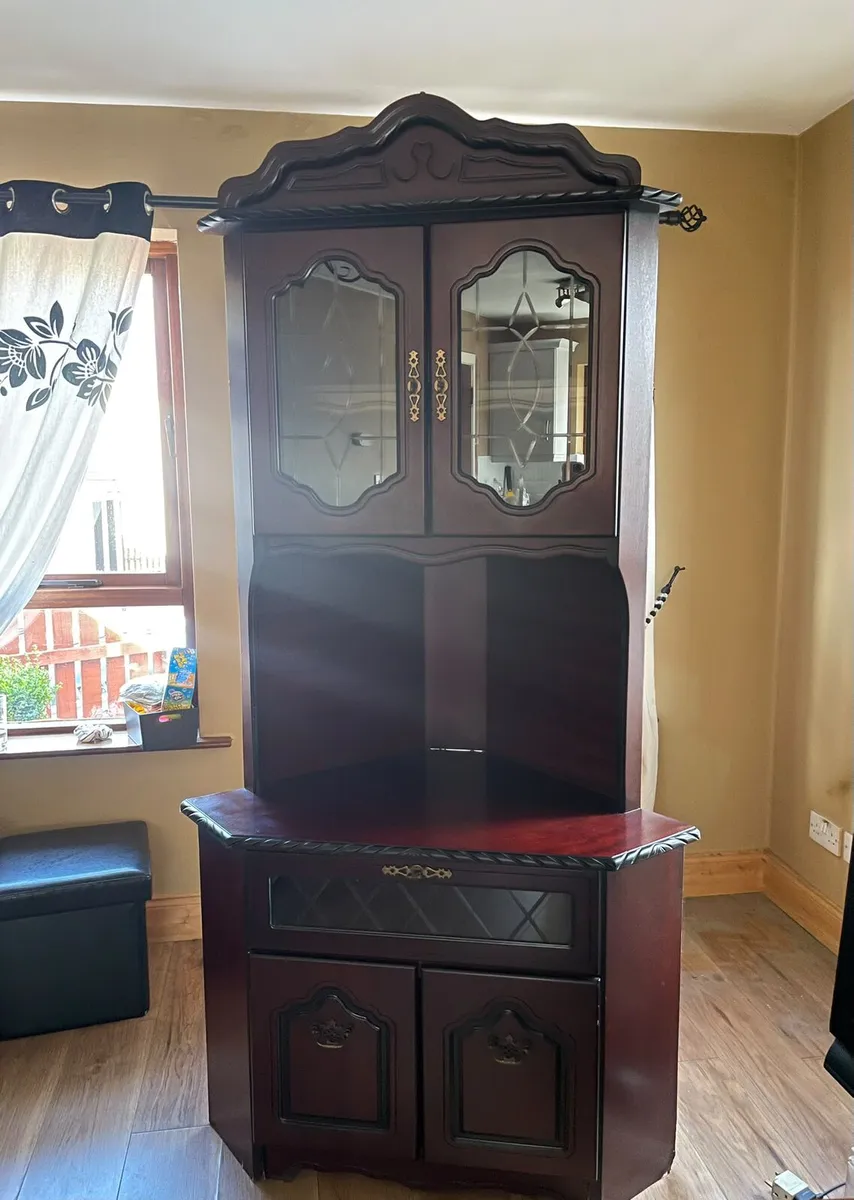 Mahogany corner unit - Image 1