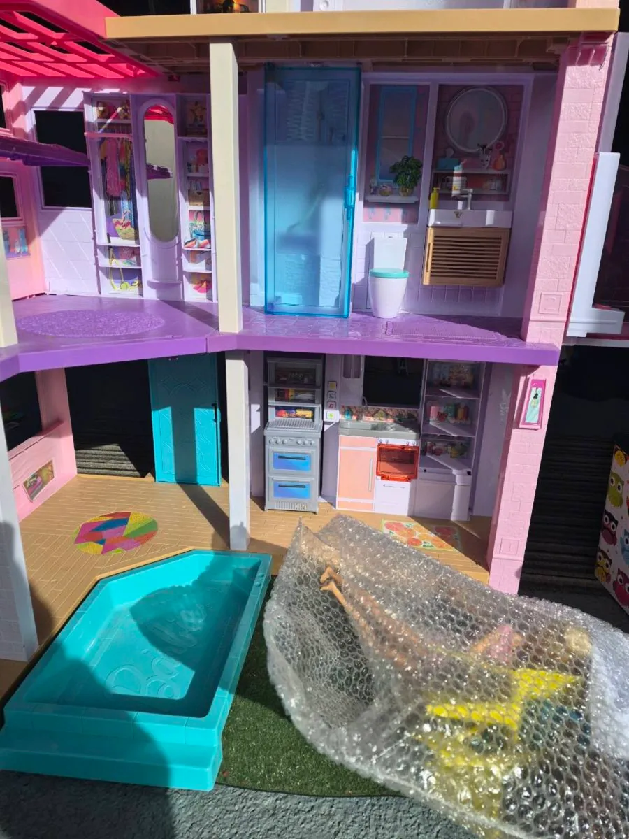 Barbie Dream House - Image 2
