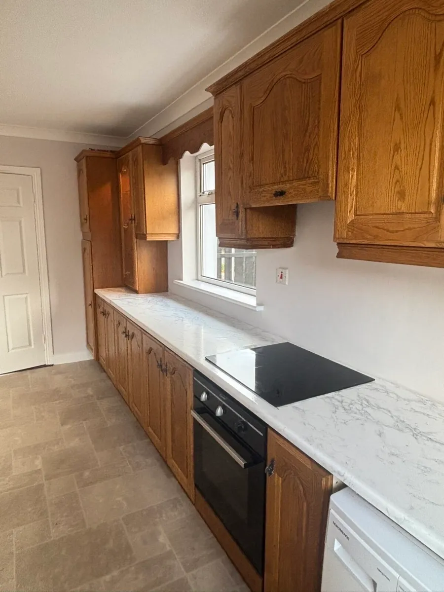 Kitchen and appliances - Image 1