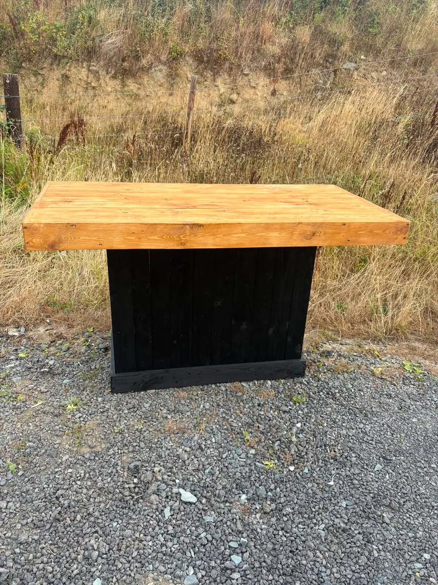 Rustic kitchen island - Image 3