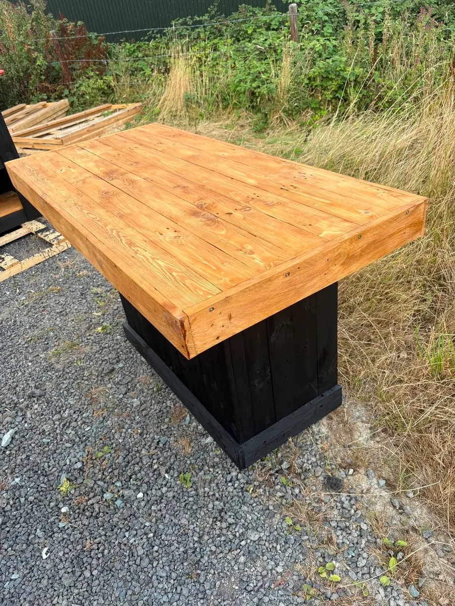 Rustic kitchen island - Image 4