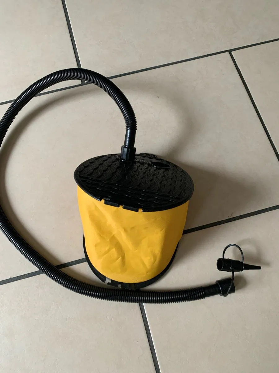 Foot pump - Image 1