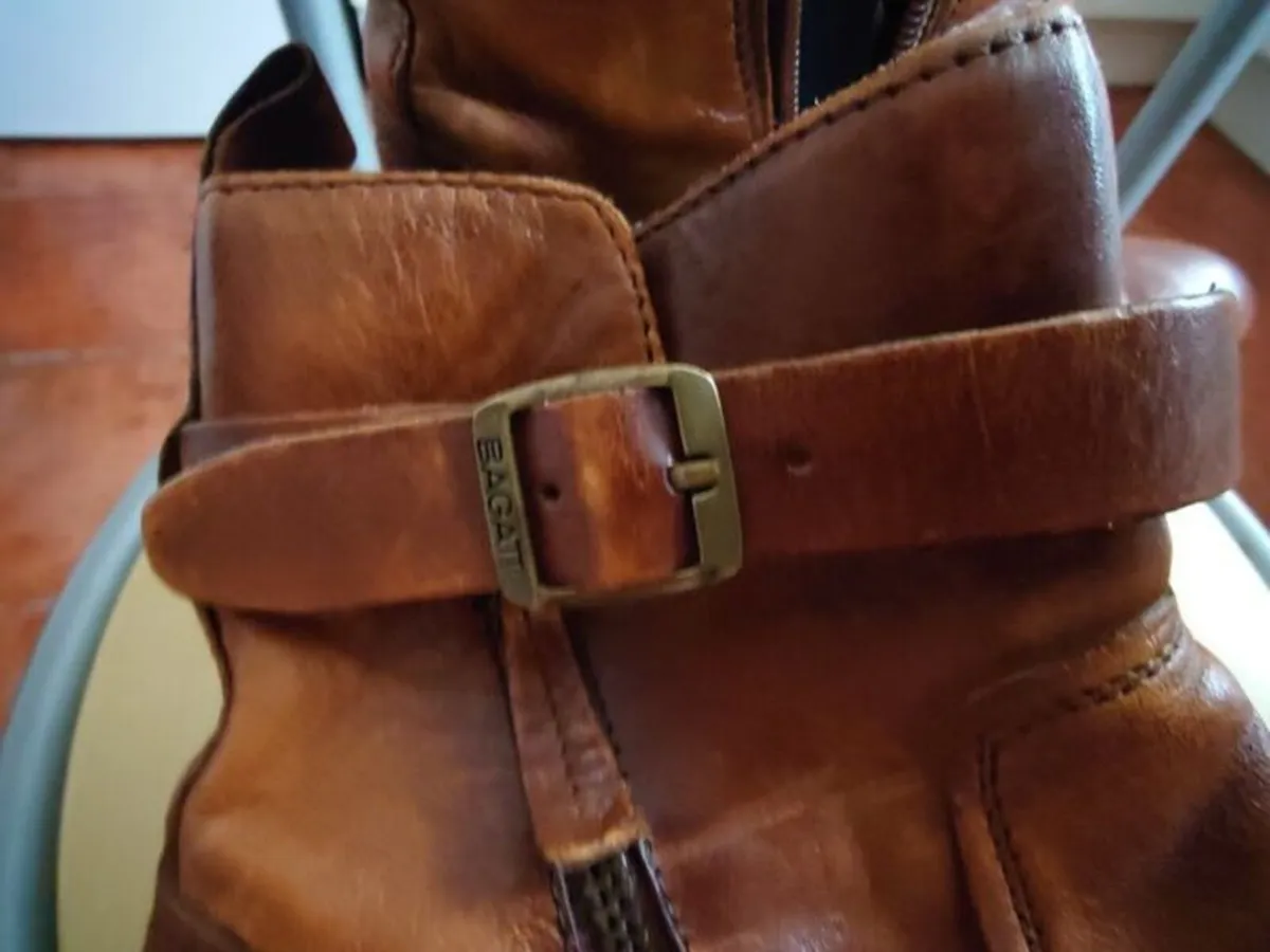 Ladies Leather Boots - Image 2