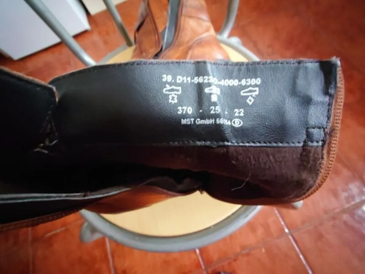 Ladies Leather Boots - Image 3