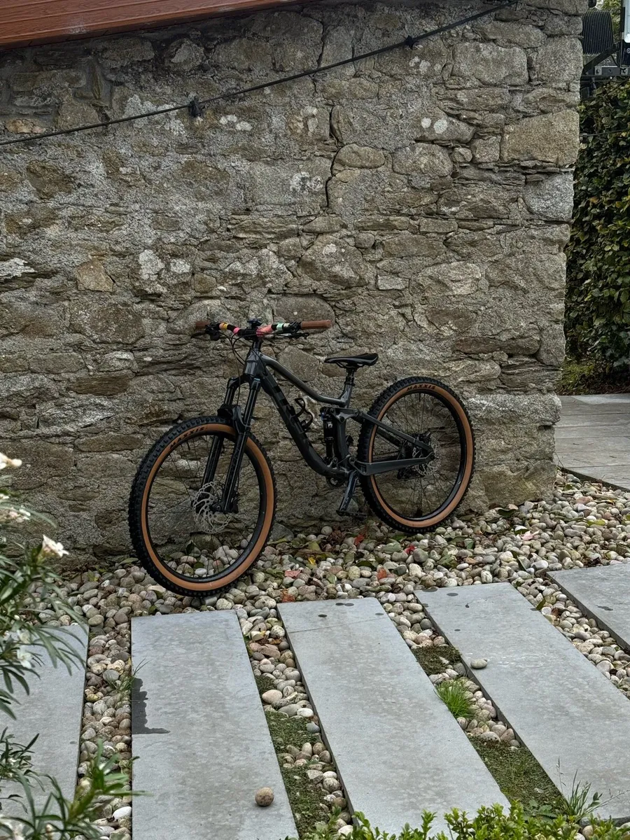 Trek fuel ex 7 - Image 1