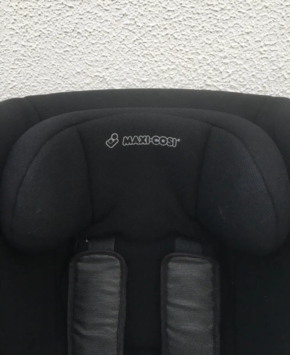 Child car seats - Image 1