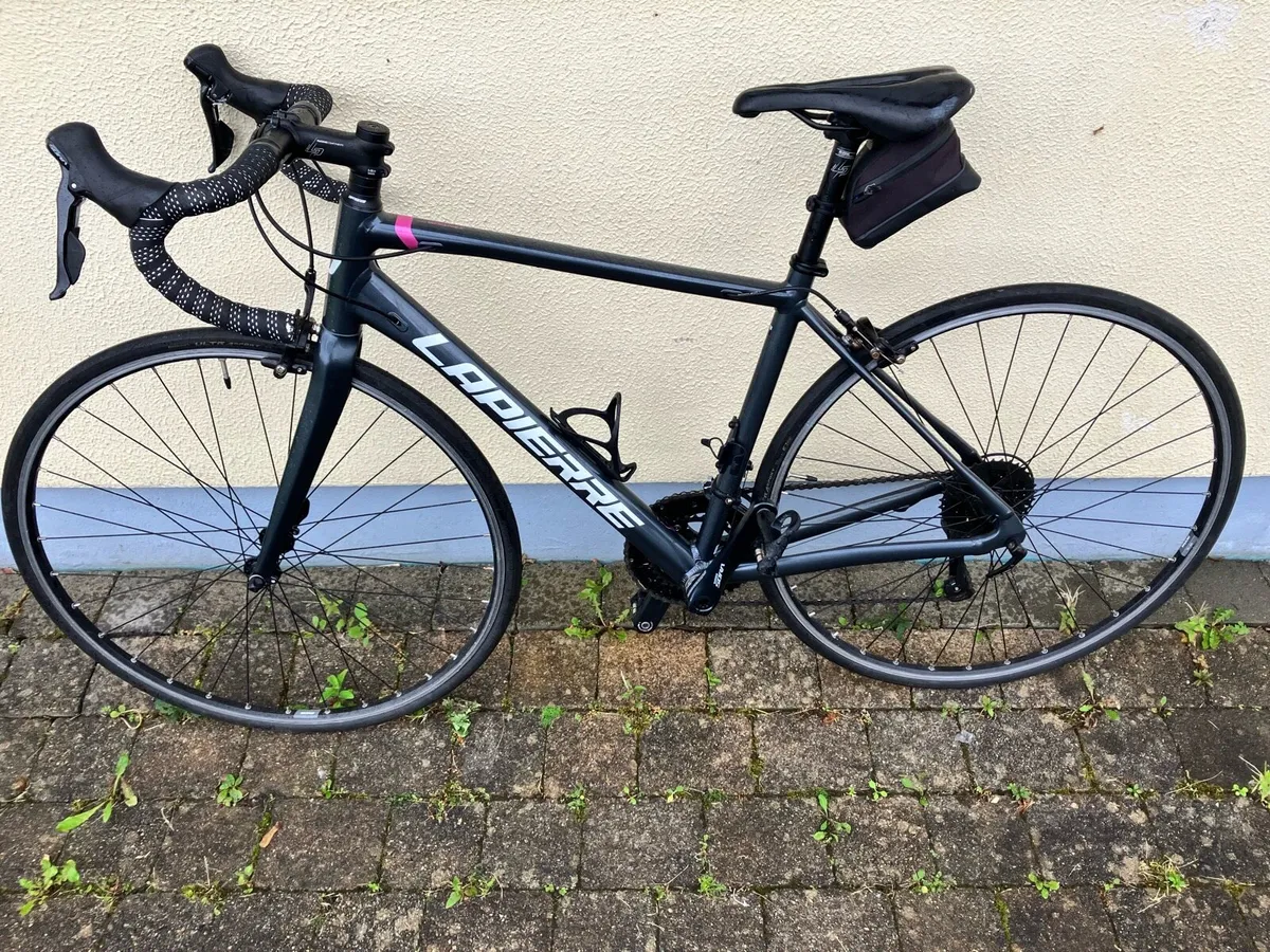 Small women’s size bike - Image 4