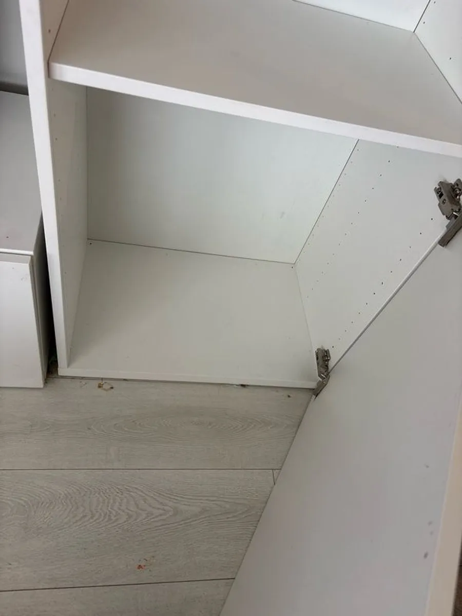 TV unit - Image 3
