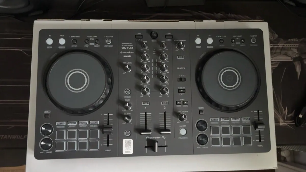 DDJ-FLX4 Pioneer Decks - Image 1