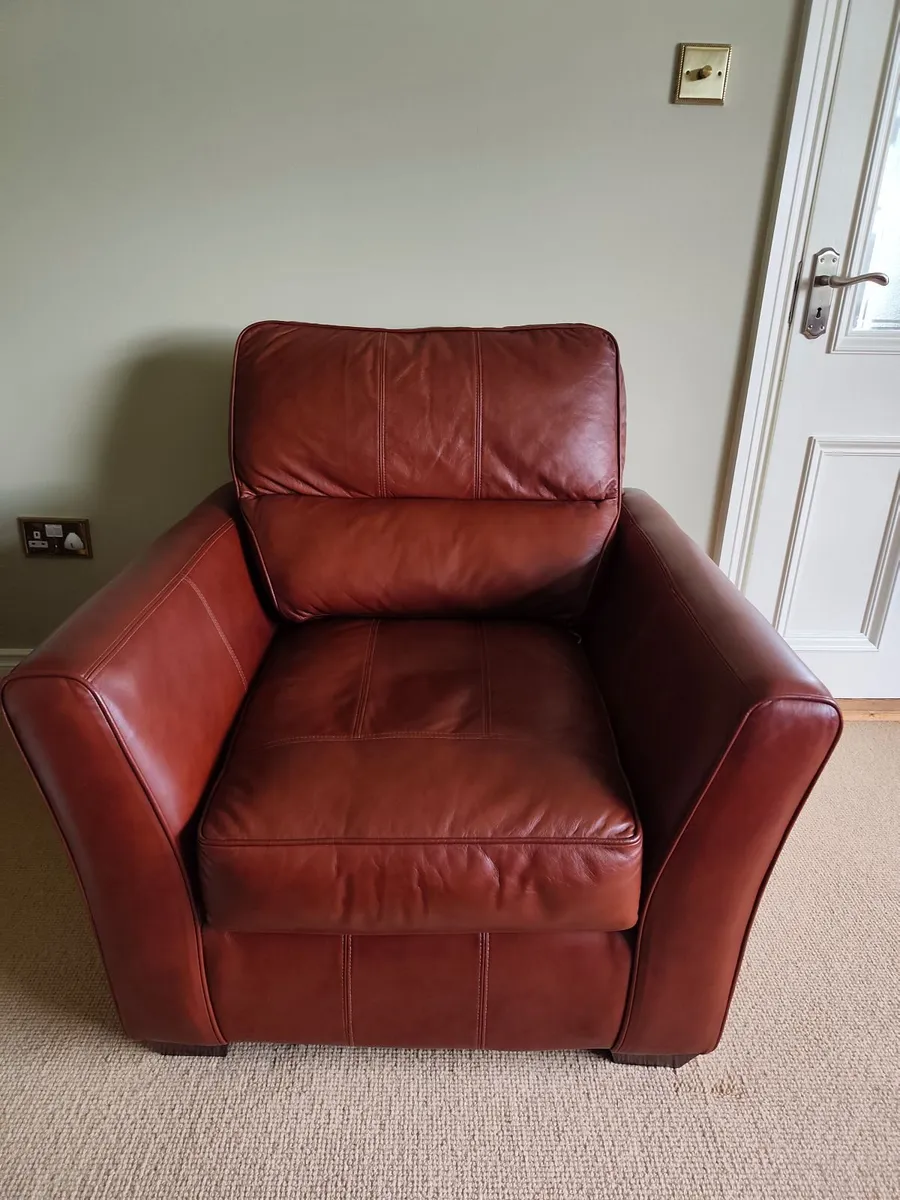 3 Piece Leather Suite - Image 4