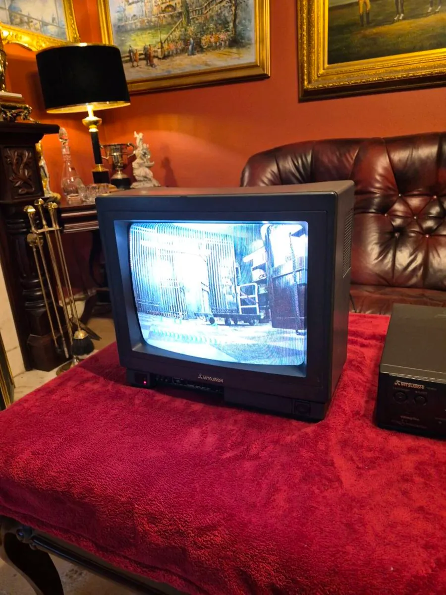Vintage Mitsubishi 14" CT-M1LME. - Image 2
