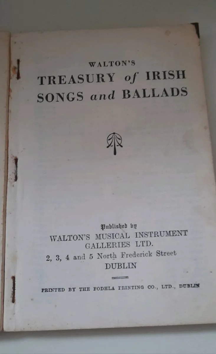 Walton's Treasury of Irish Songs and Ballads - Image 2