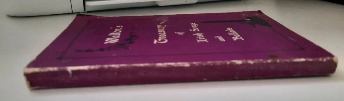 Walton's Treasury of Irish Songs and Ballads - Image 4