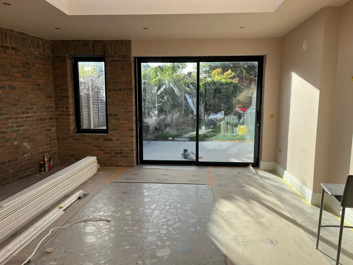 Lift and slide doors - Image 1