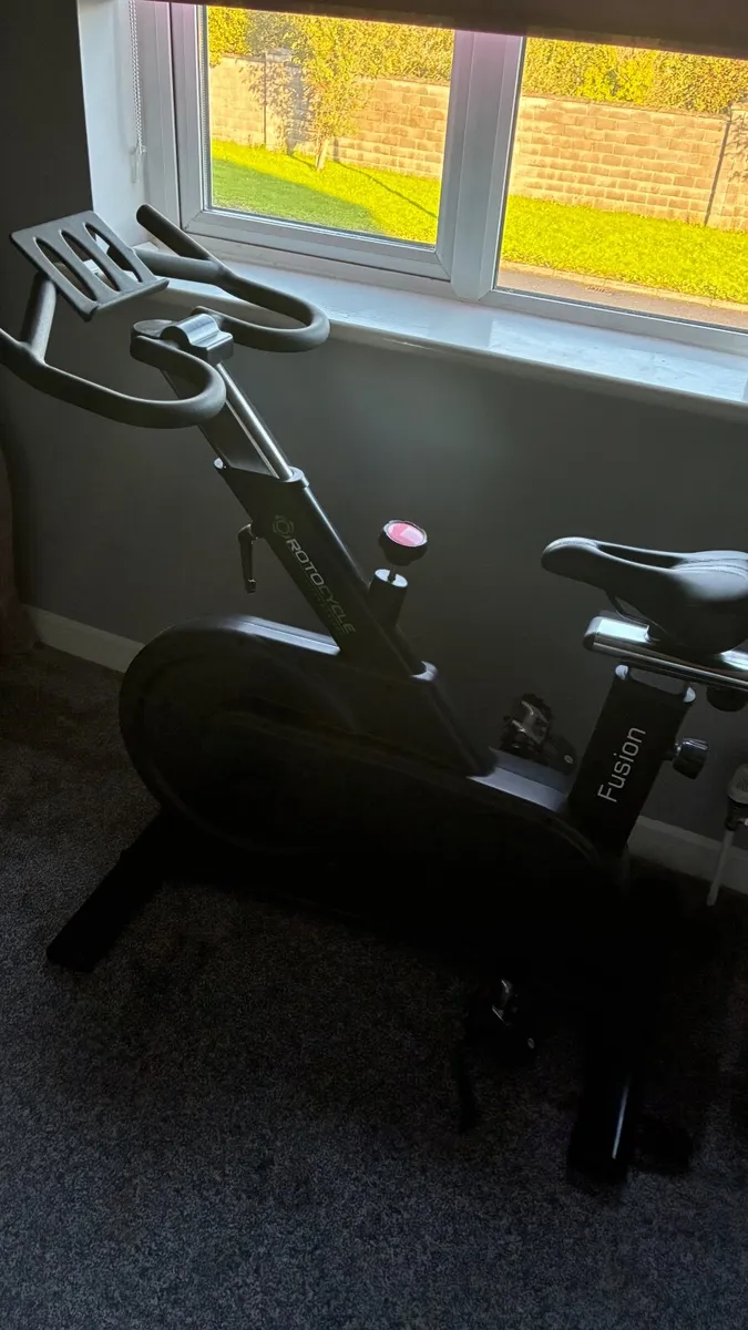 Exercise bike - Image 4