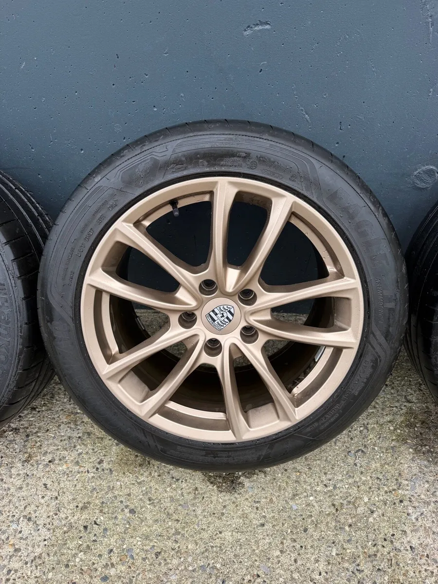 Genuine Porsche Panamera Sport alloys 19" - Image 4
