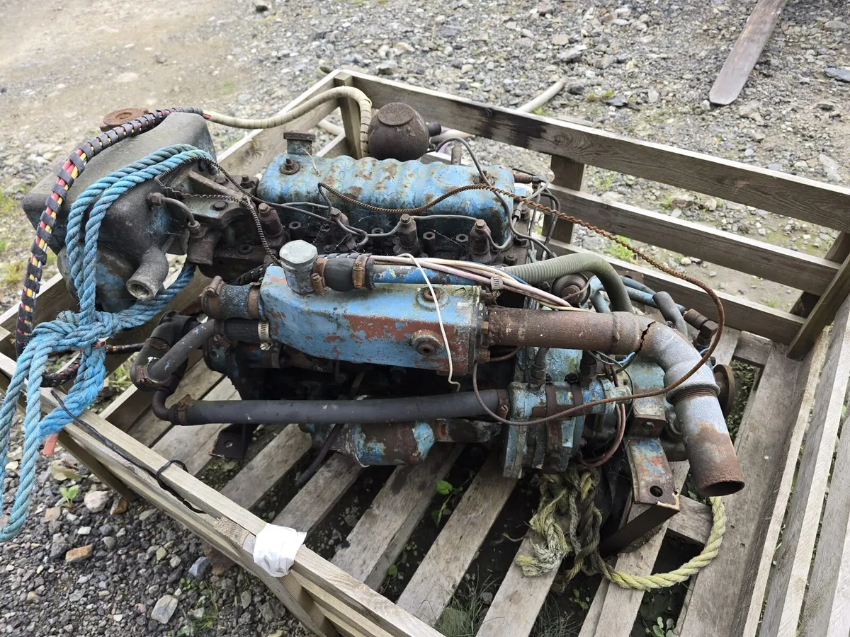 Boat Engine and Gearbox - Image 2