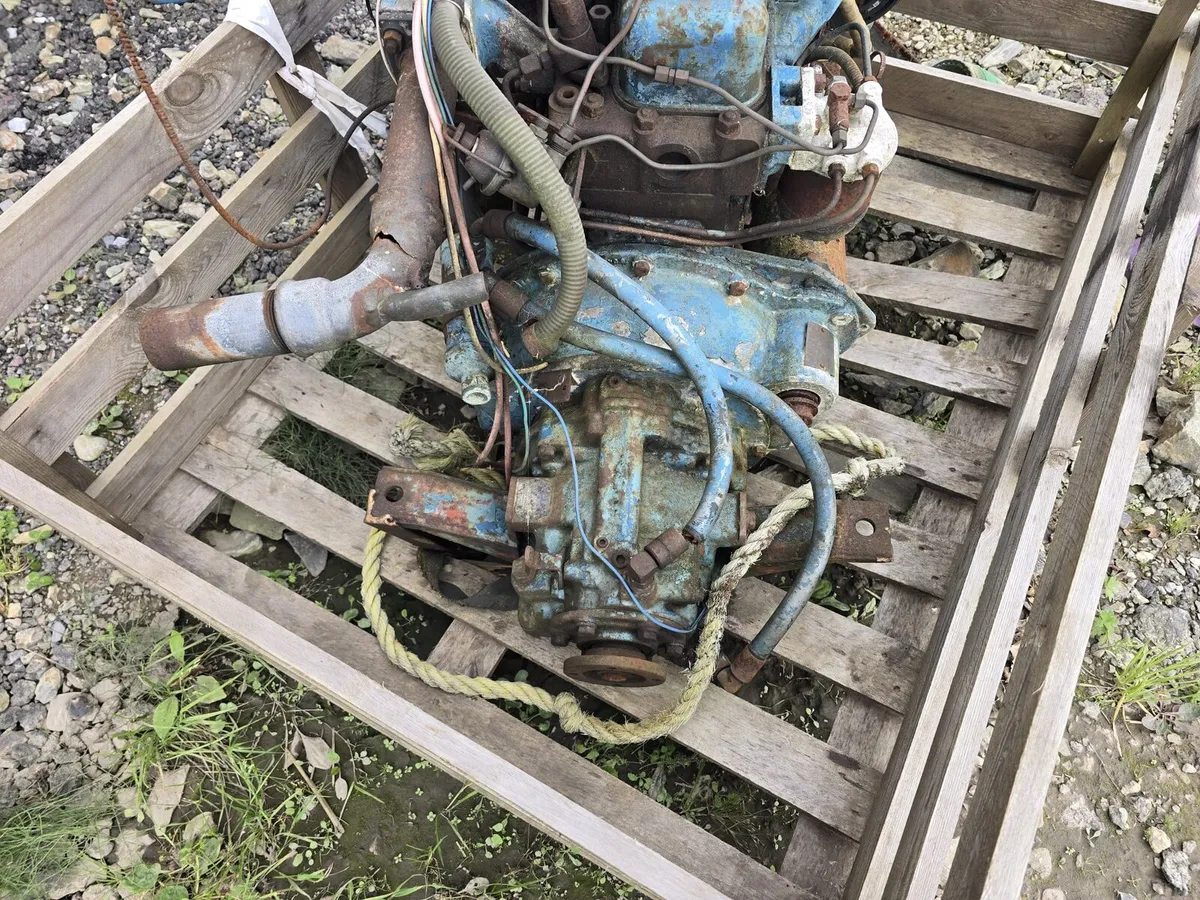 Boat Engine and Gearbox - Image 3