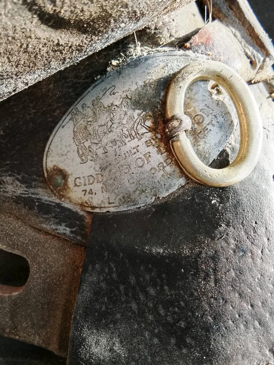 English leather saddle - Image 3