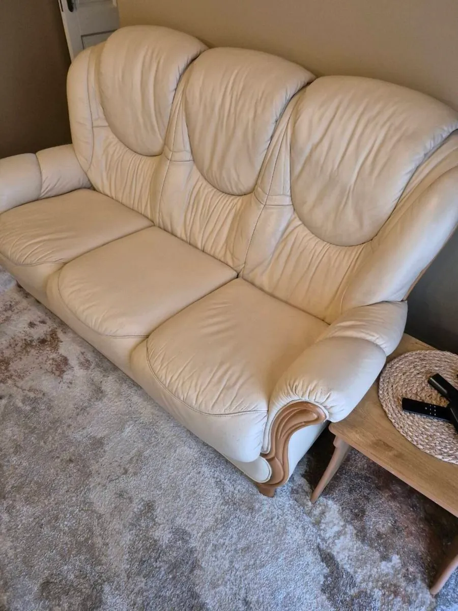 Cream Leather Suite 3+1+1 - Image 3
