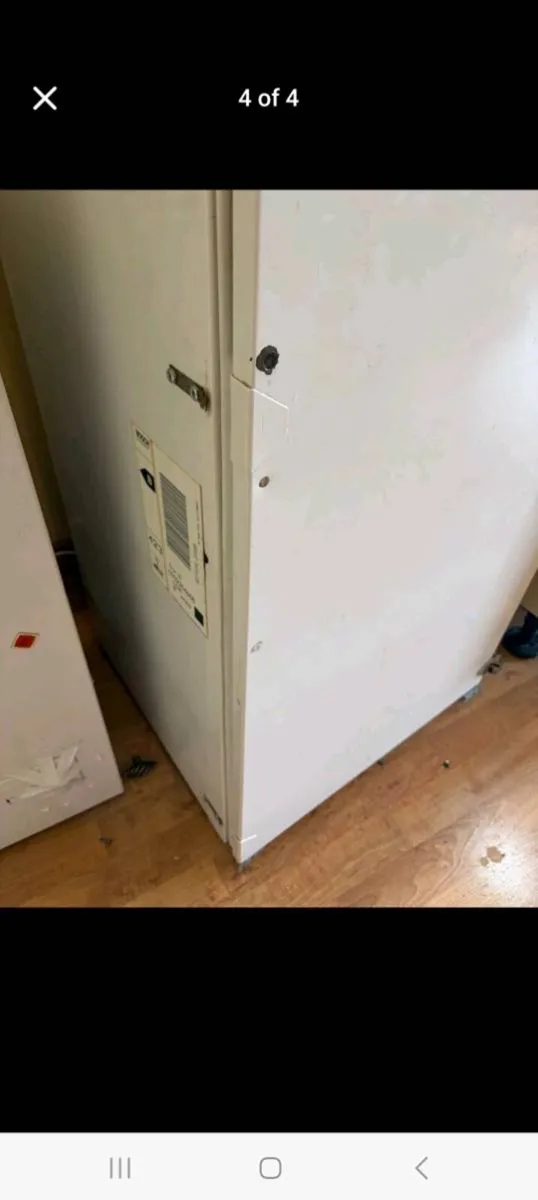 Intergrated fridge - Image 3