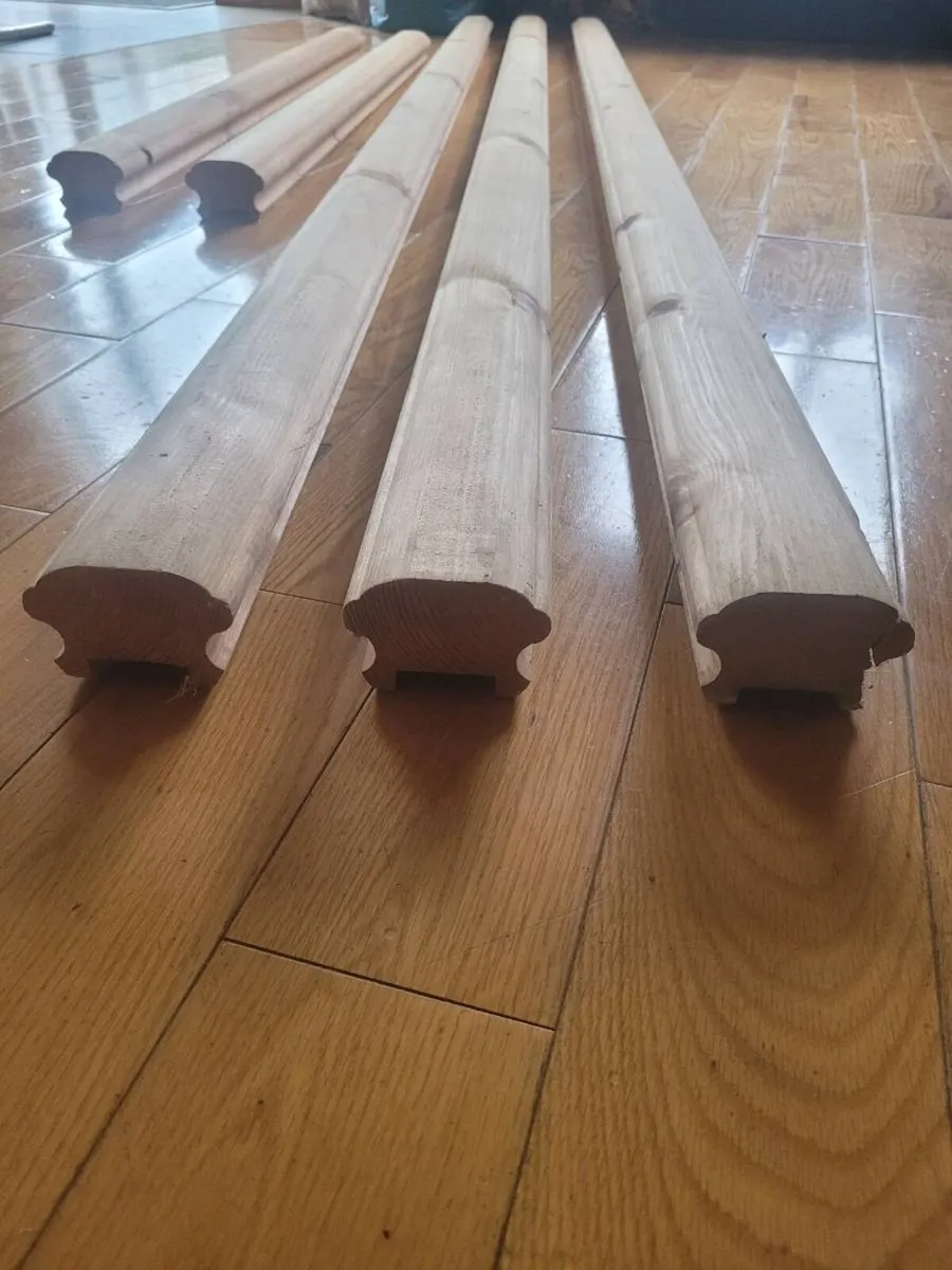 Pine hand rails x 5 - new - Image 2