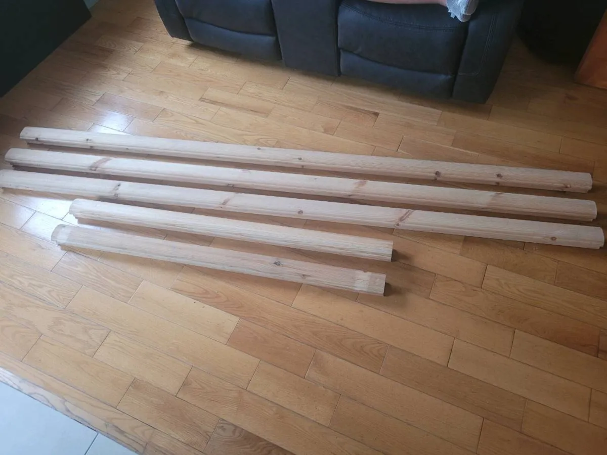 Pine hand rails x 5 - new - Image 3
