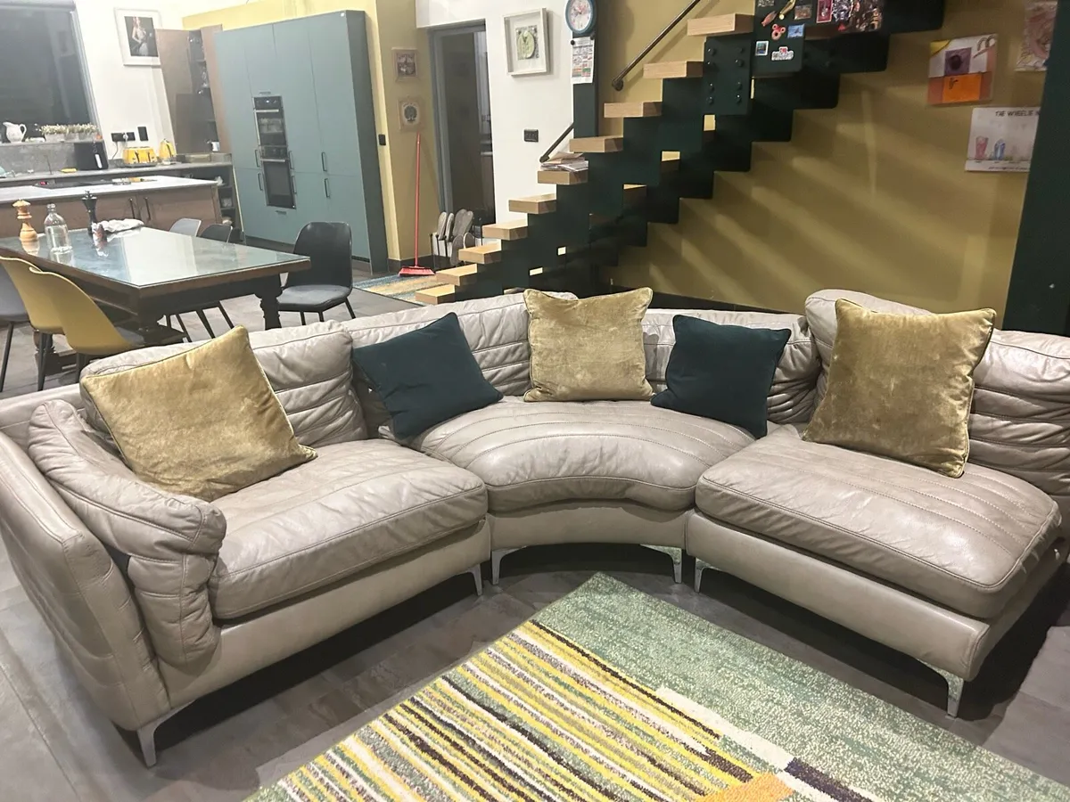 Alexander & James couch / sofa - Image 3
