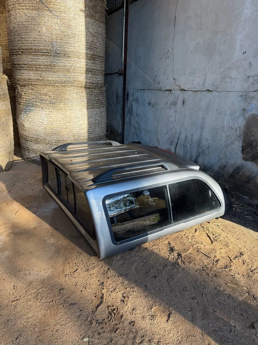 Nissan Navara canopy np300 - Image 2