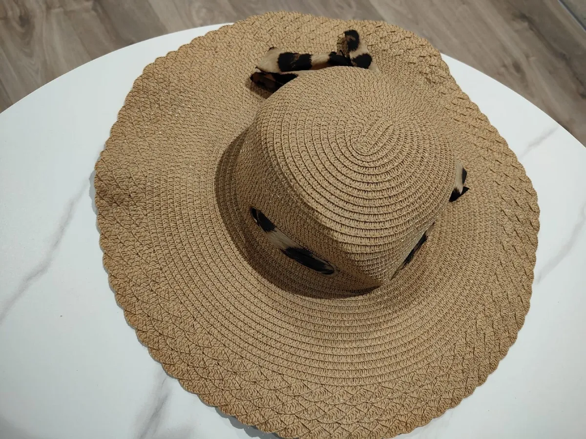 Cupshe brown summer hat - Image 2
