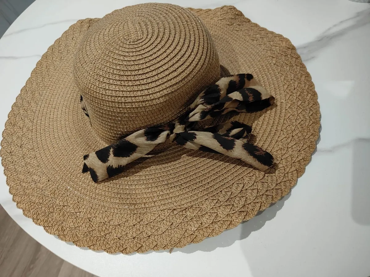 Cupshe brown summer hat - Image 1