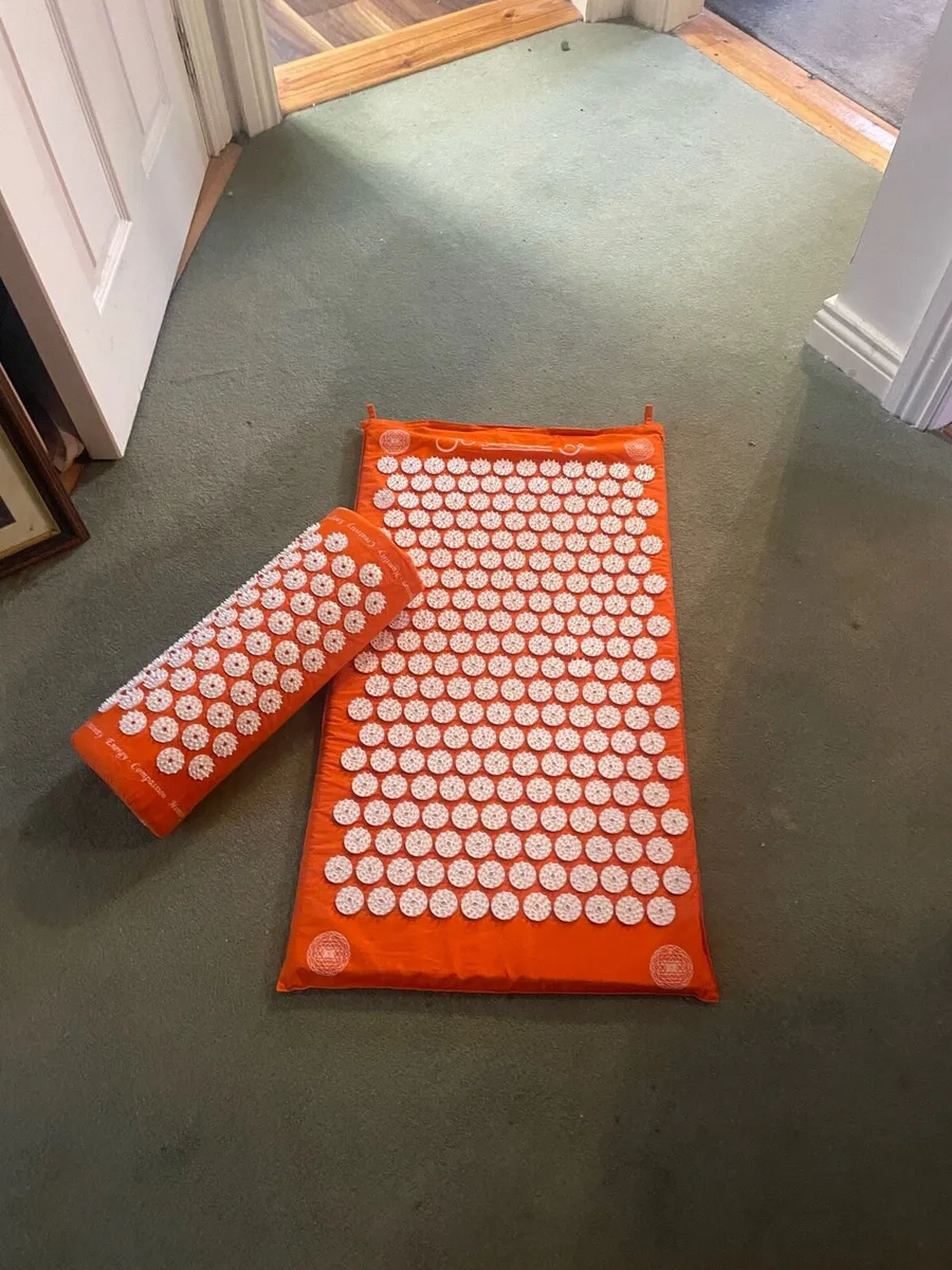 Shakti mat & pillow