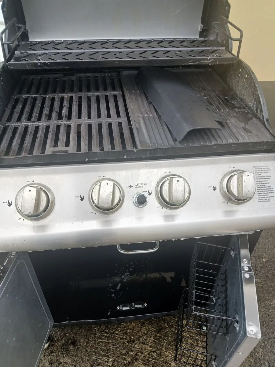 gas barbecue - Image 1