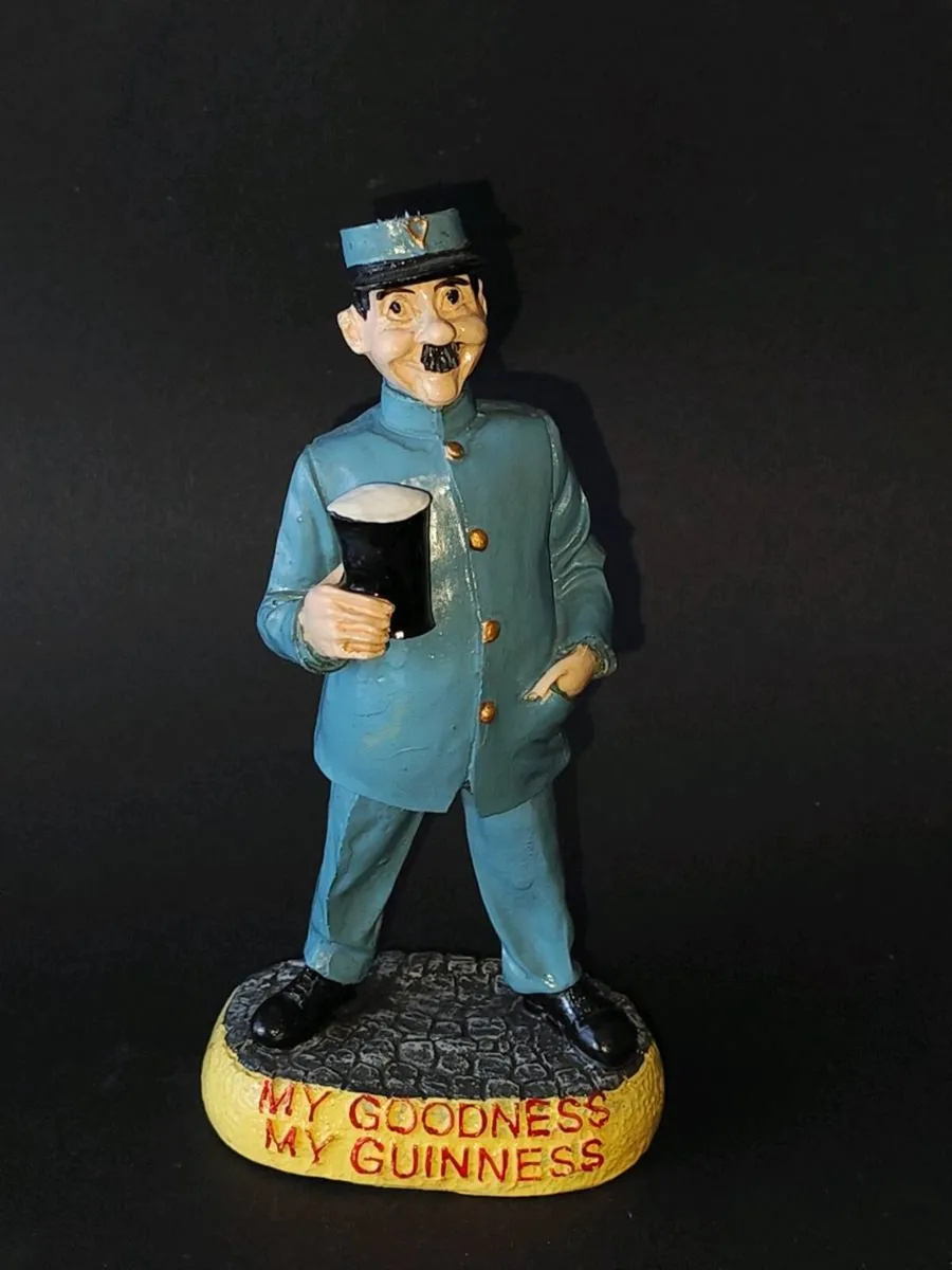 Guinness Gilroy Zookeeper Advertising figurine - Image 1